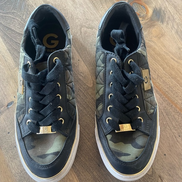 G by Guess camo sneakers - Picture 6 of 7